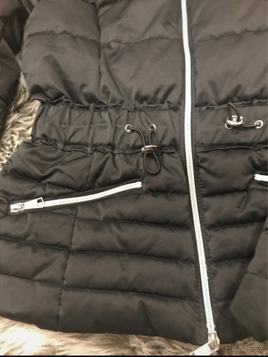 Bunda Guess veľ.S - 2