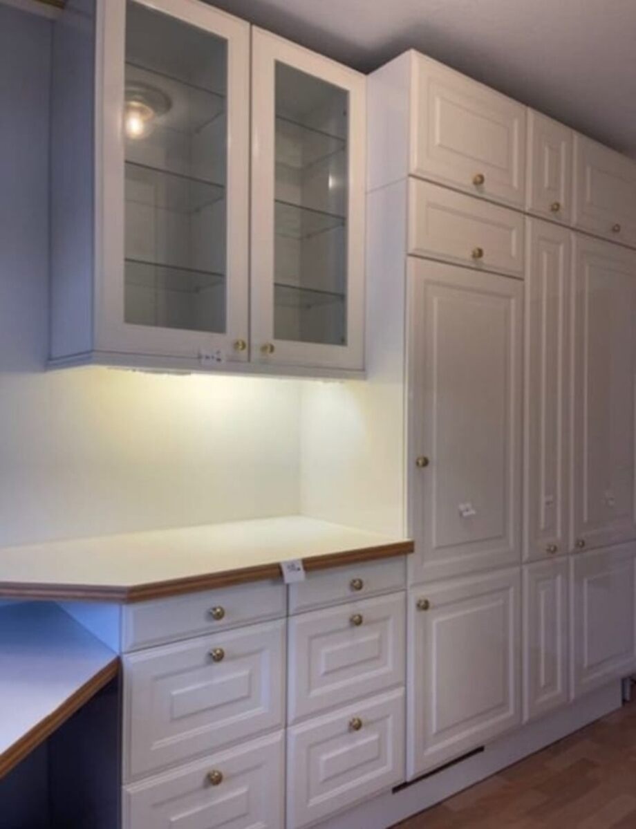 Bílá venkovská kuchyňská linka se spotřebiči,5726 - 2