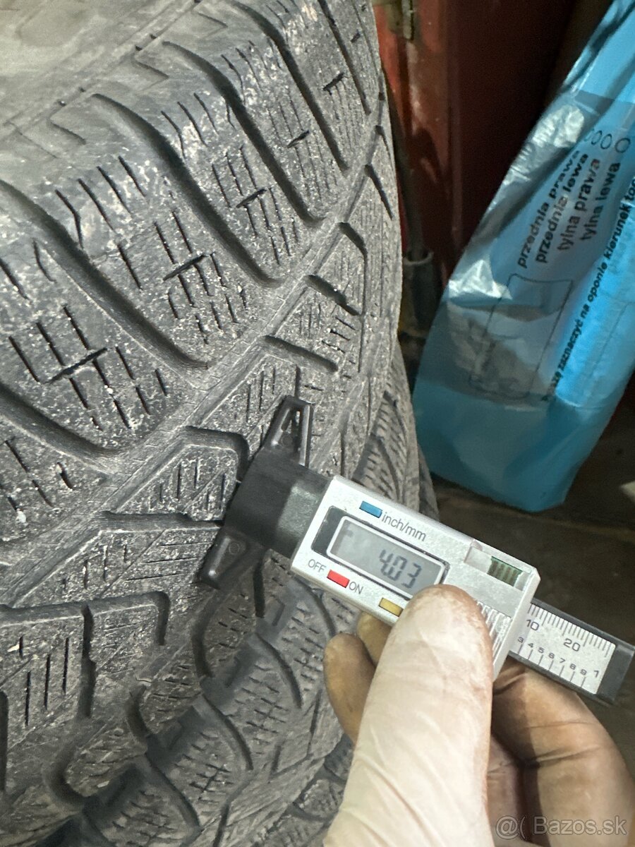 215/60 R17 pirelli - 2