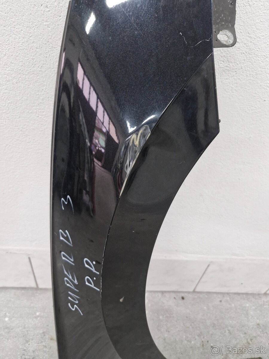 Škoda Superb blatník - 2