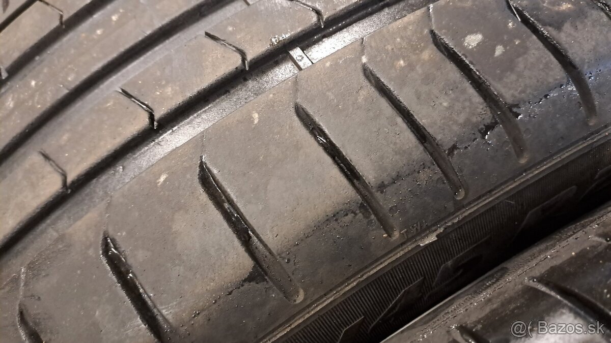 Predám letný dvojrozmer 275/45r20-305/40r20 RSC z B.M.W - 2