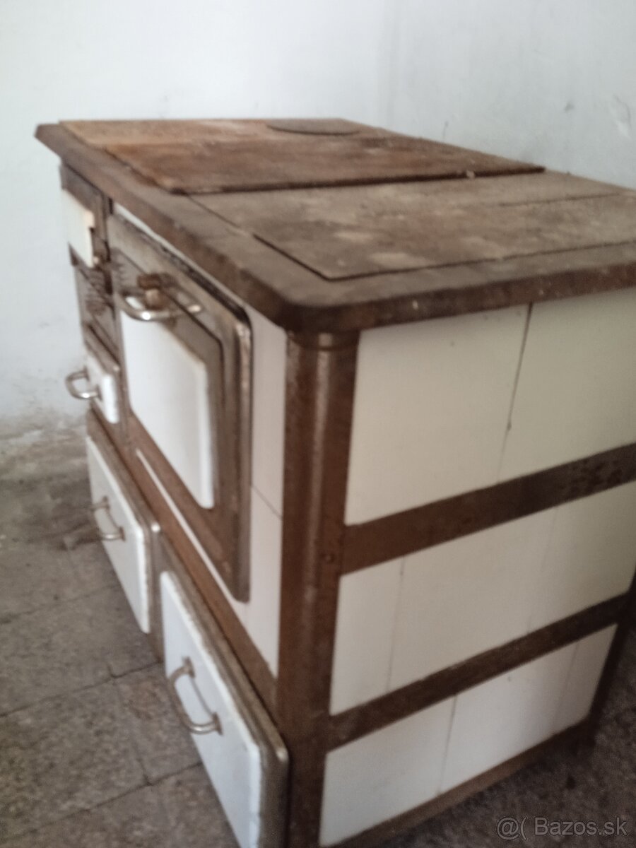 Kachlový sporák na drevo - 2