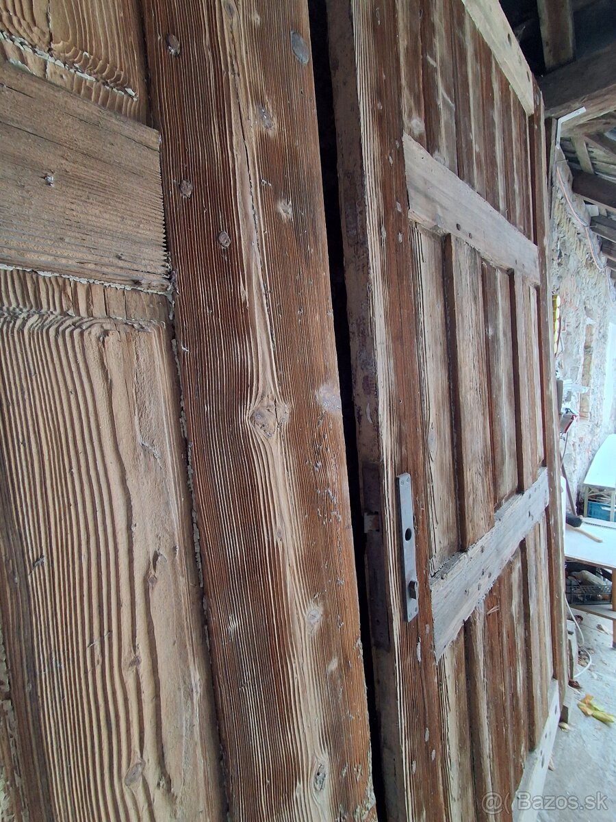 Drevenná masívna brana - 2