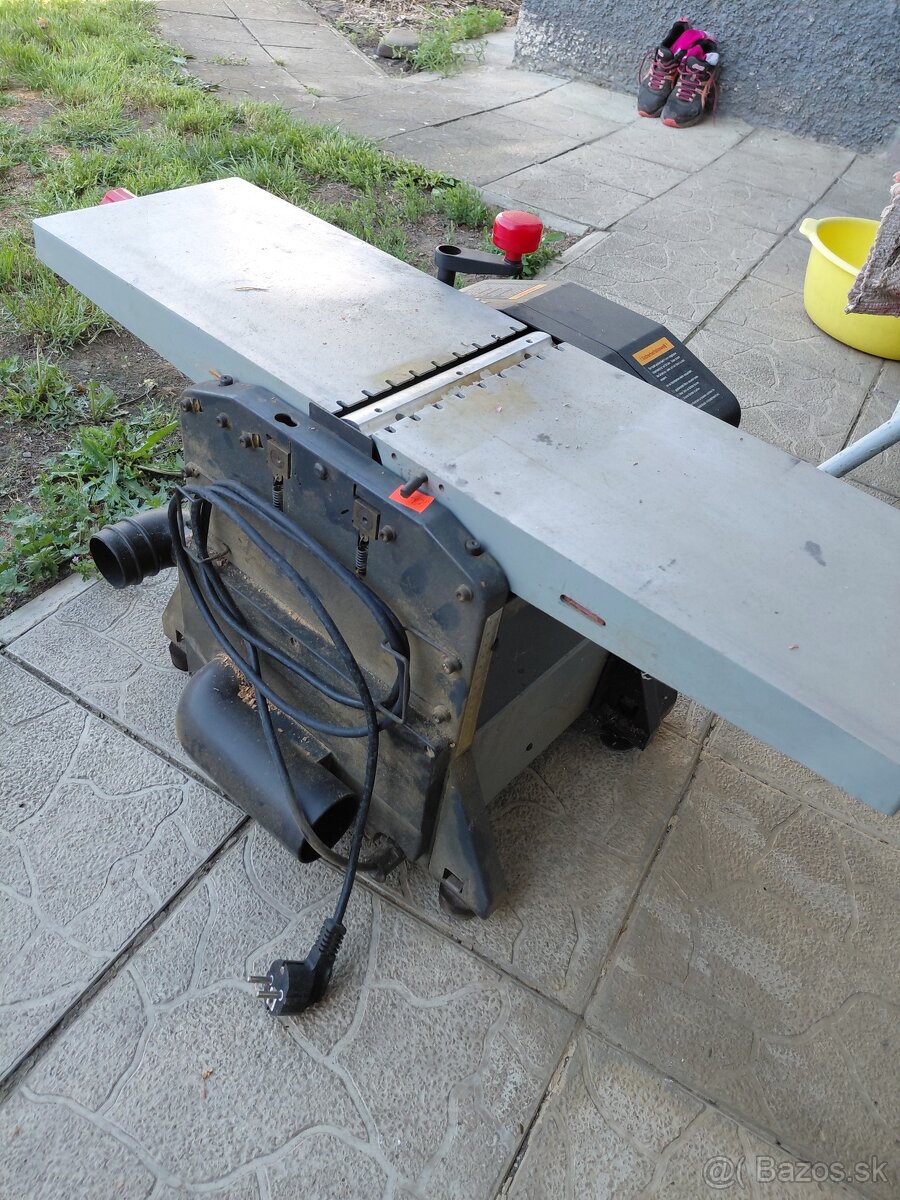 Hobľovačka s protahem EP 1500-204 - 2