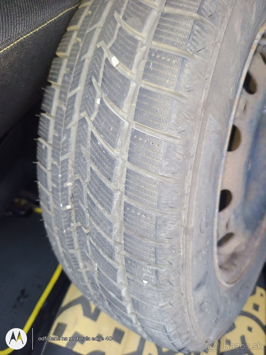 Predam 4 ks plechove disky aj zimne gumy 195/65/15 - 2