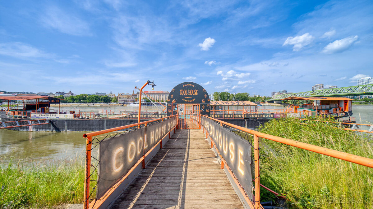 Pontón v TOP lokalite na Tyršovom nábreží - 2