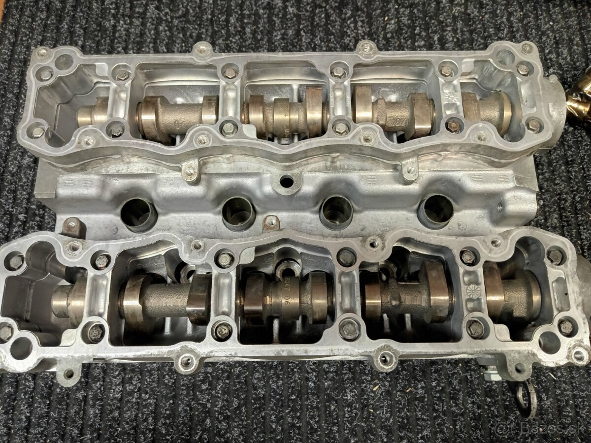 Hlava valcov / 1,6 / 16V / 9656769580 / Citroen / Peugeot - 2