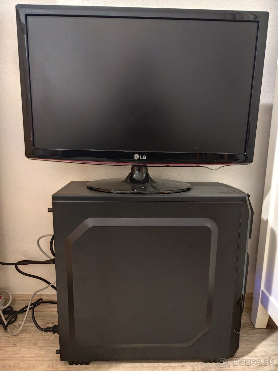PC + monitor + klávesnica + myš - 2