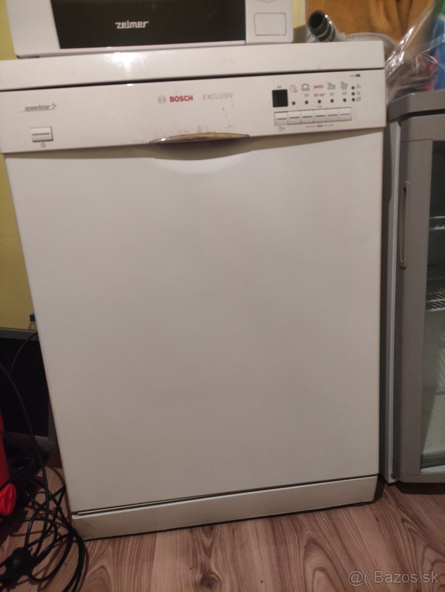 Predám umývačku riadu Zn. Bosch - 2