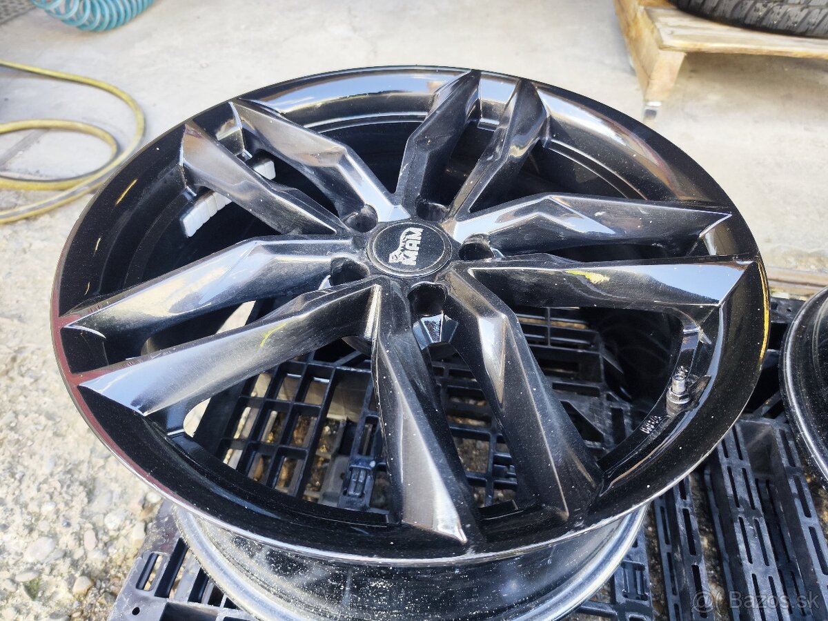 Alu sada =5x112= R19= MaM - 2