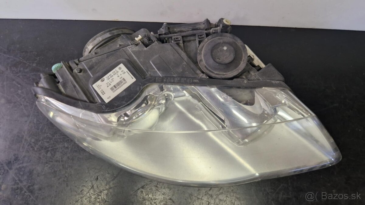 Svetlomet VW Touareg - 2