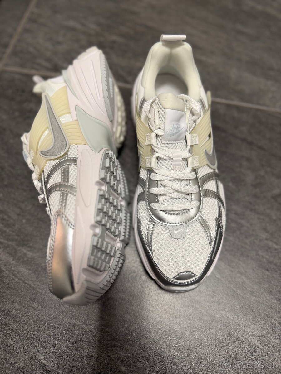 Nike V2K tenisky - 2
