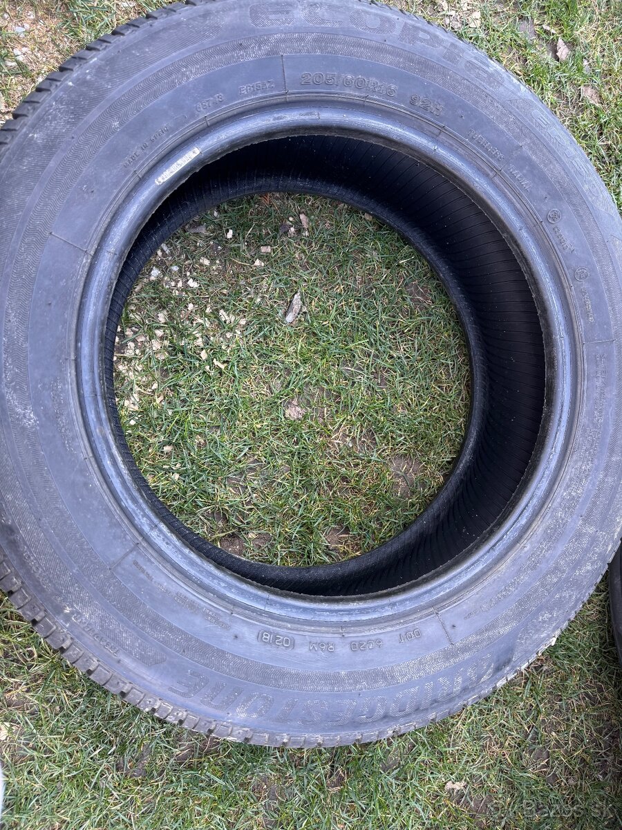 205/60 R16 letne pneu - 2