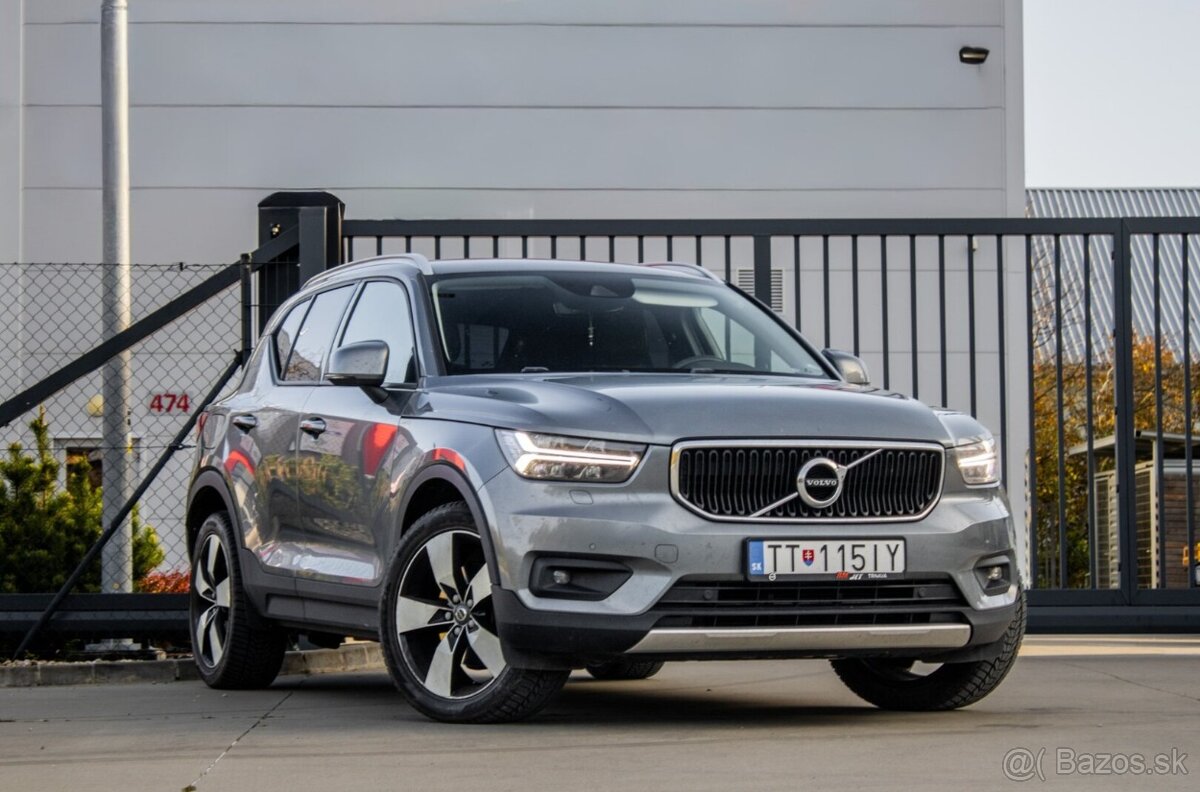 Volvo XC40 D4 Momentum AWD A/T - 2