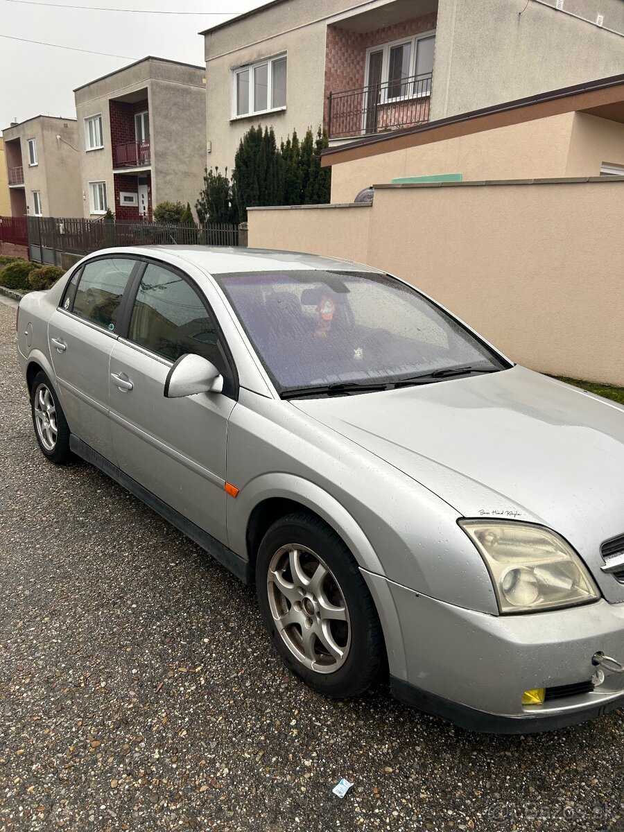 Opel Vectra C 2.2 – na diely / opravu - 2