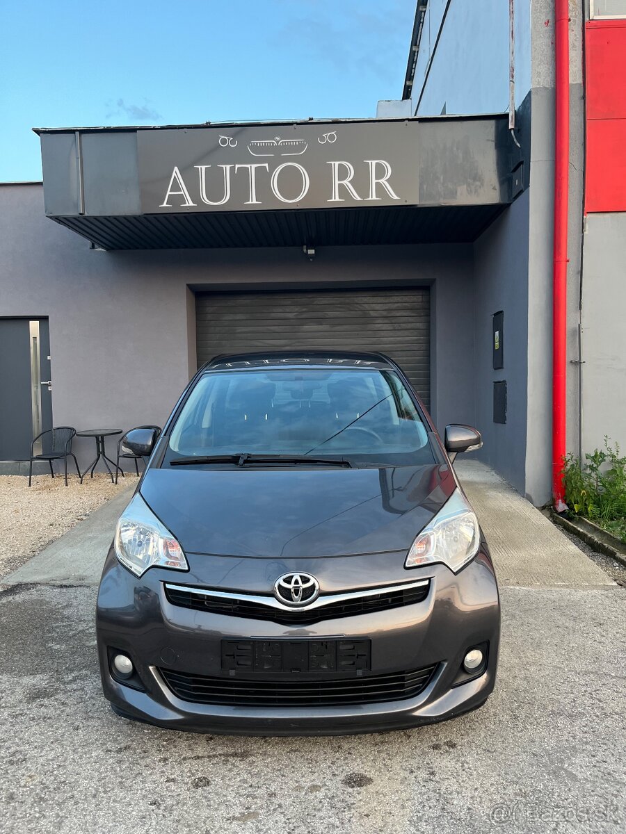 Toyota Verso-S 1.3 Benzin = r.v 2013, 171889km , Top Stav = - 2
