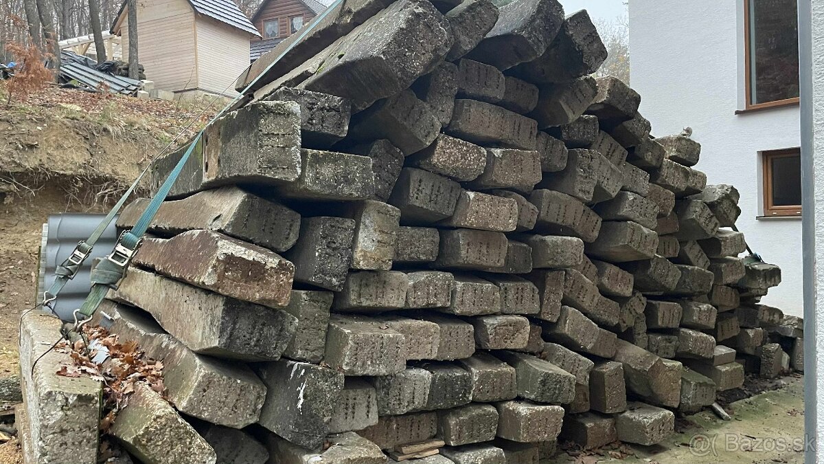 ---- BETÓNOVÉ PODVALY ----- TOP ---- - 2