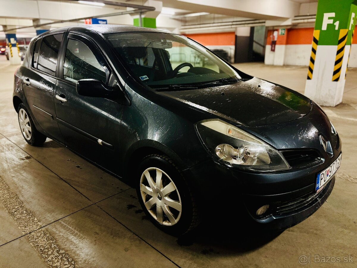 Renault Clio - 2