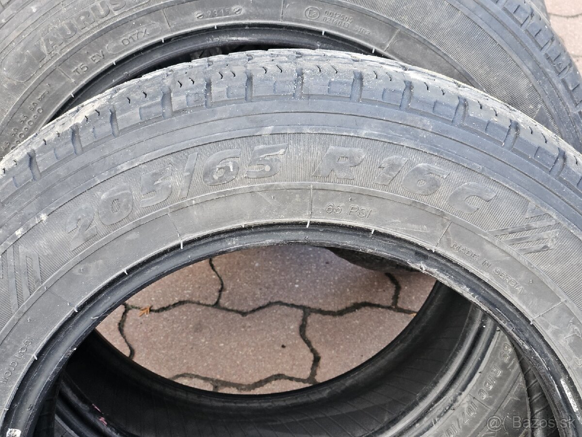 Taurus 205/65/R16 - 2