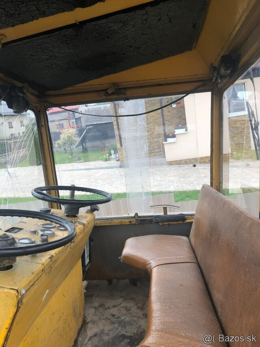 Predám vibračný válec VV100 - 2