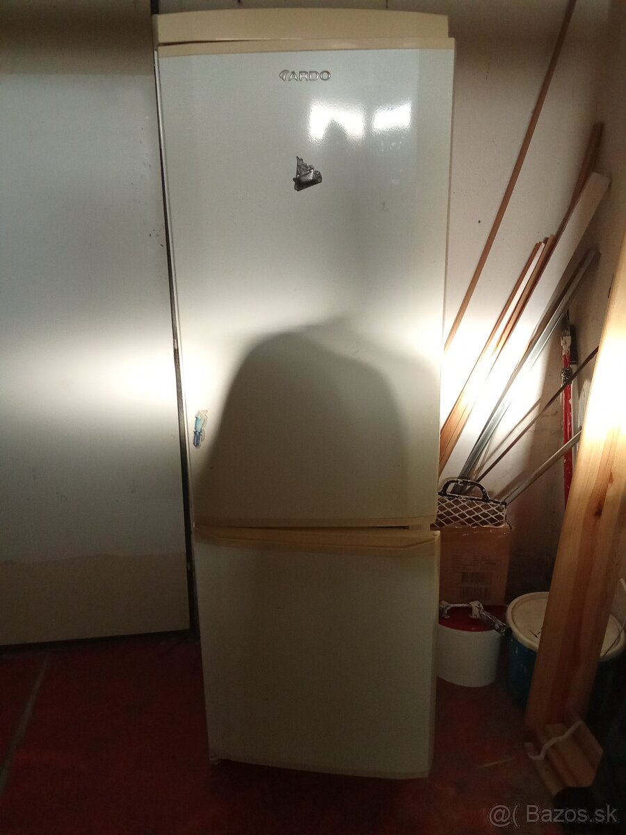 Predám chladničku s mrazničkou - 2