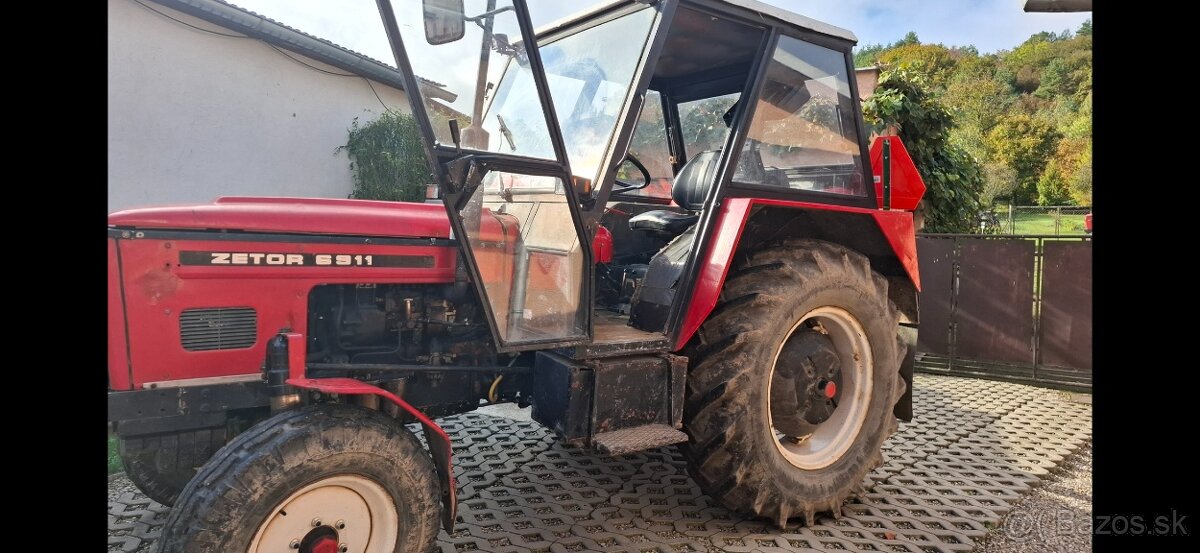Traktor Zetor 6911 - 2