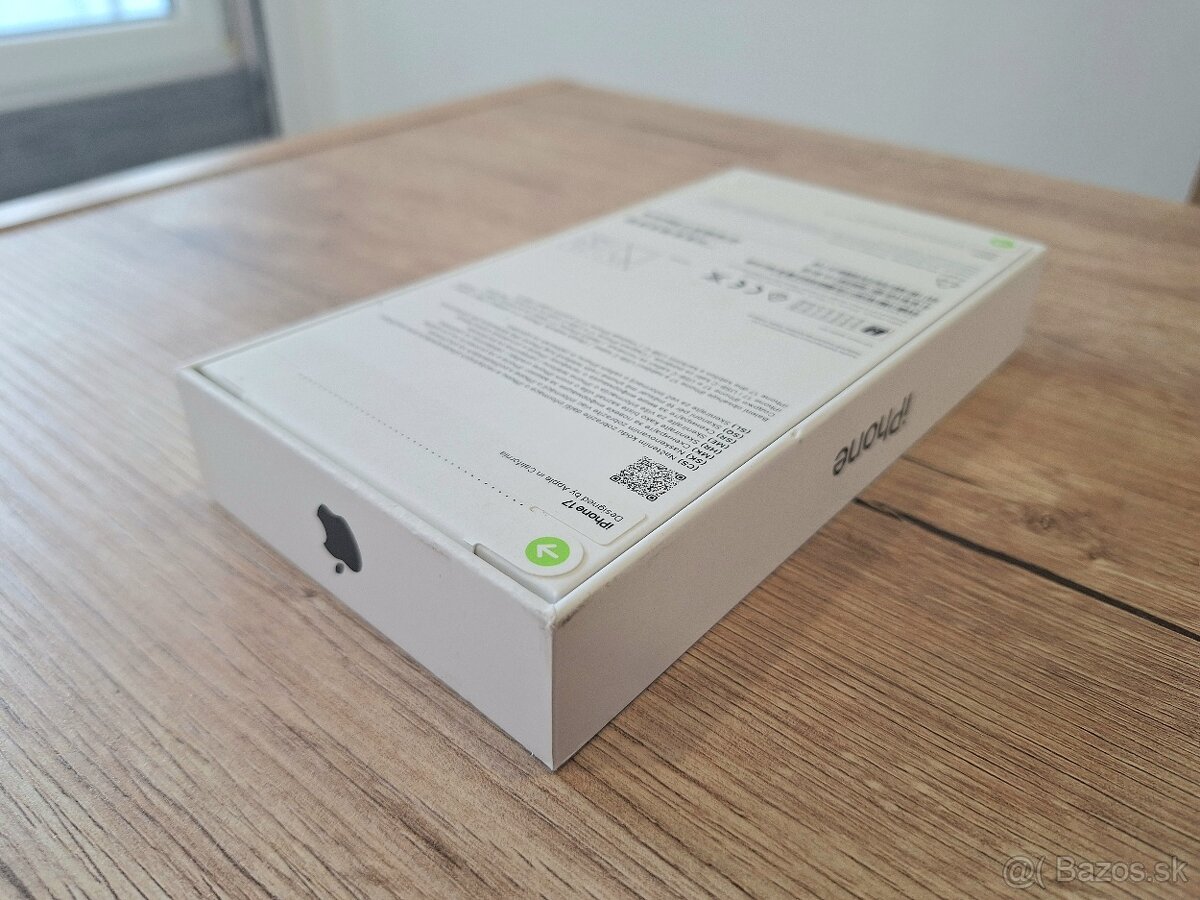 Apple iPhone 17 256GB, záruka do 8/2028 - 2