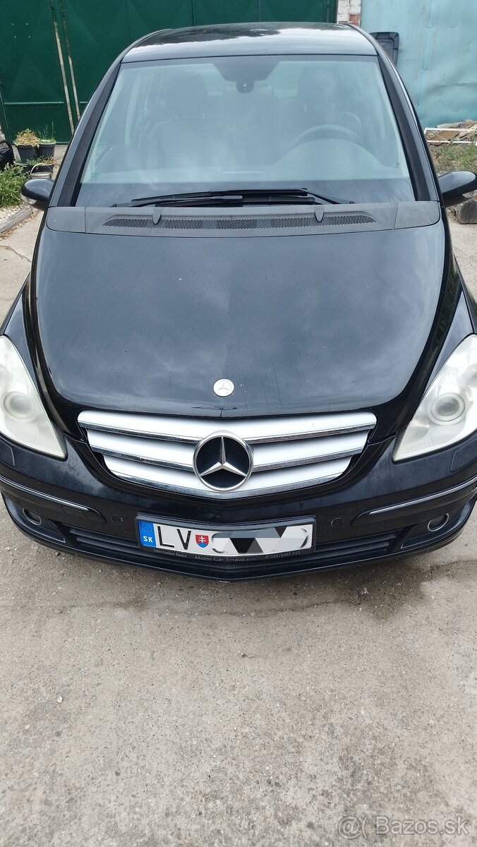 Mercedes-Benz Trieda B - 2