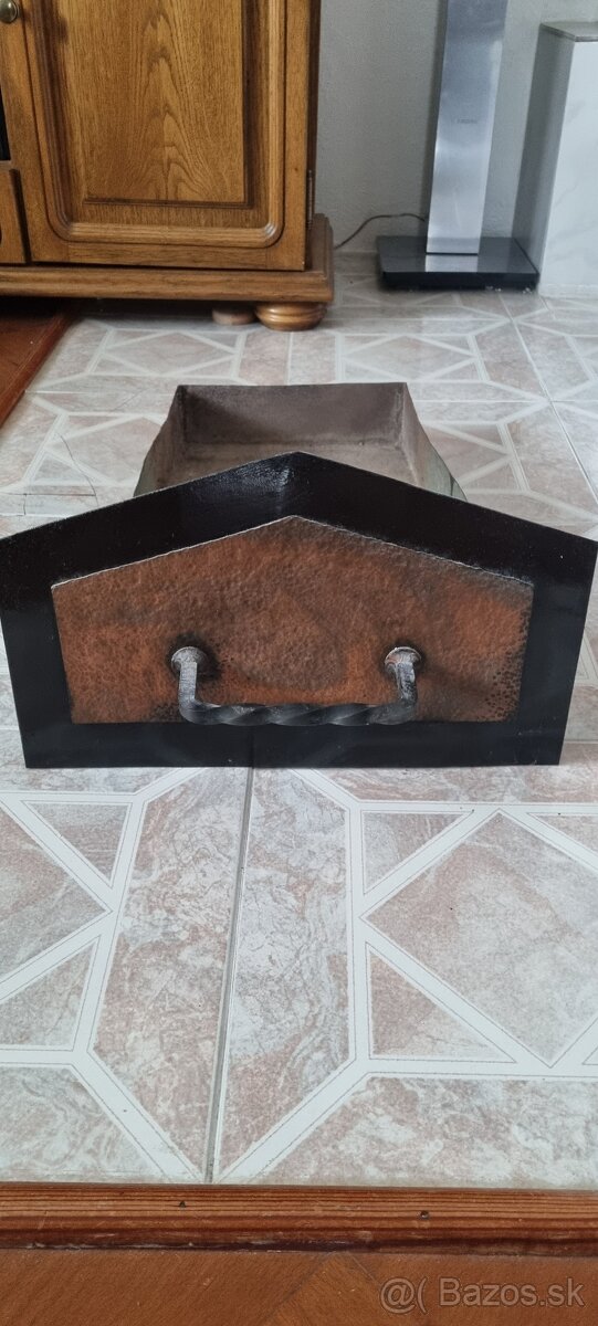 Kované krbové dvierka, zásuvka na popol, rošt - 2