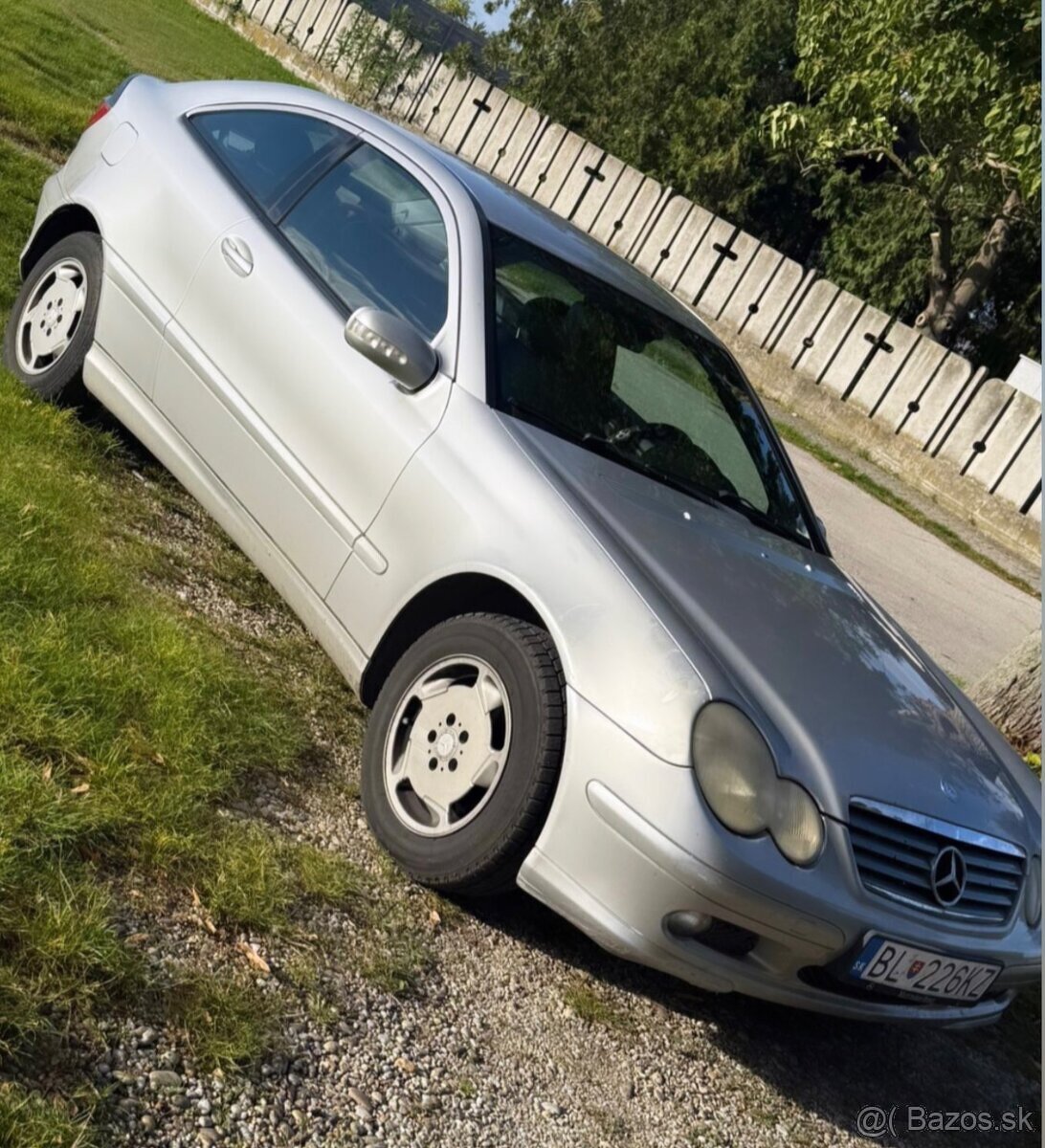 Mercedes-Benz C220 - 2
