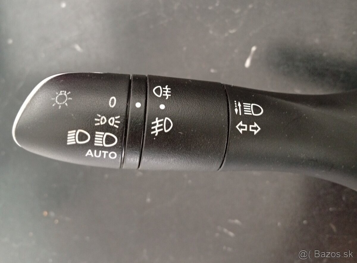 Páčky smeroviek, stieračov a svetiel Renault - 2