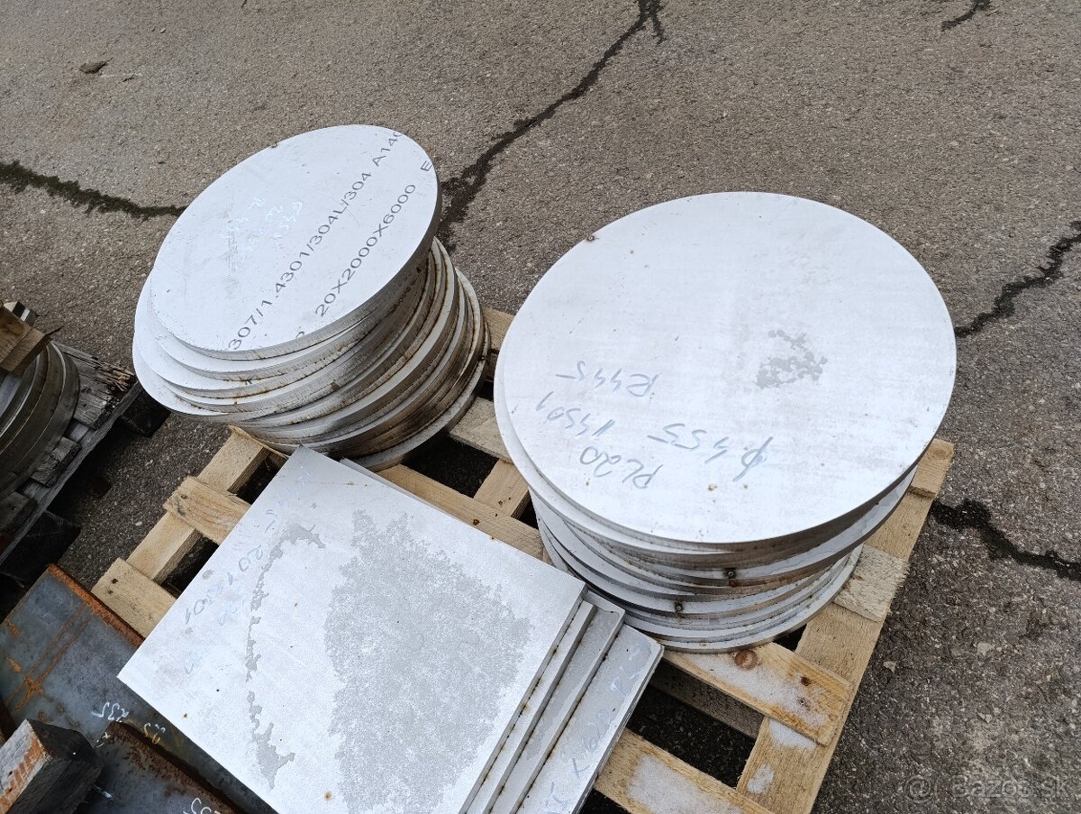Hrubé nerezové plechy - 2