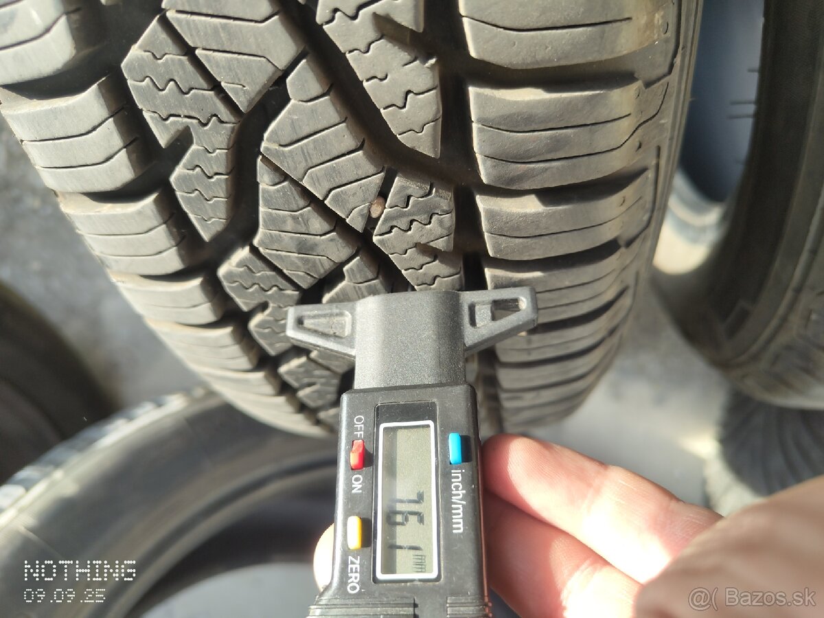 Celoročné Barum Quartaris 165/65 15 81T - 2