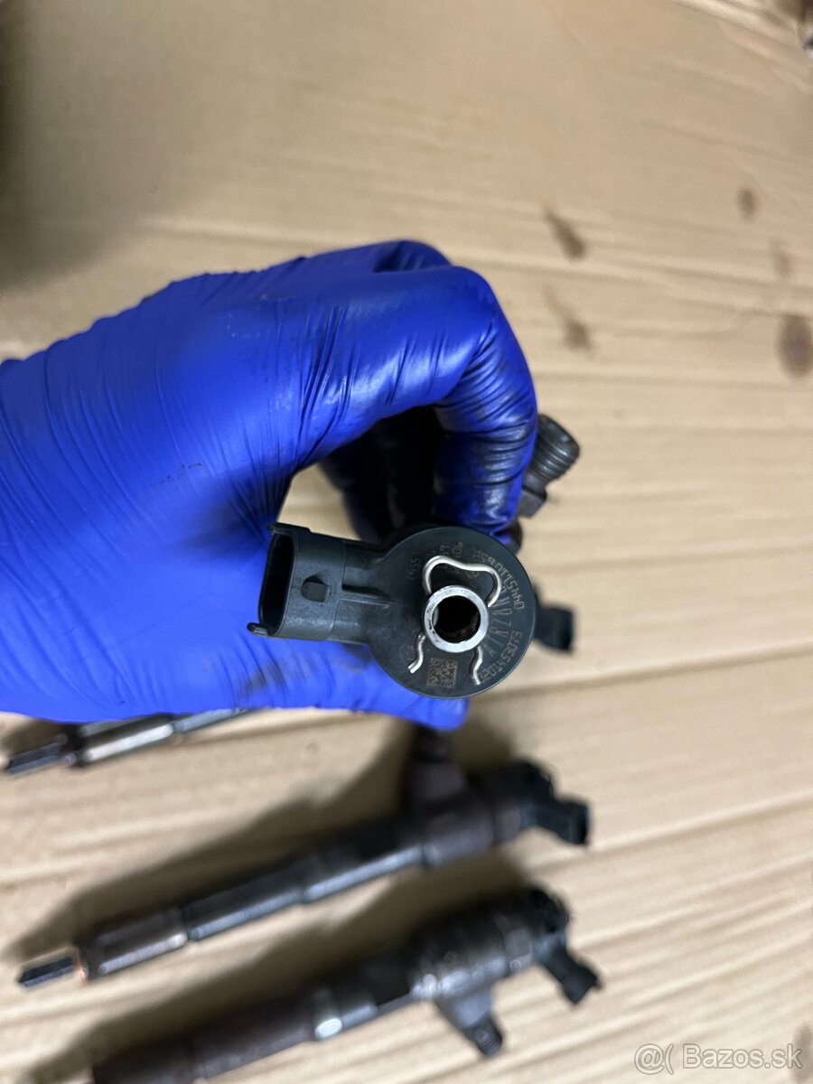 Vstrekovace 1,5dci K9K - 2