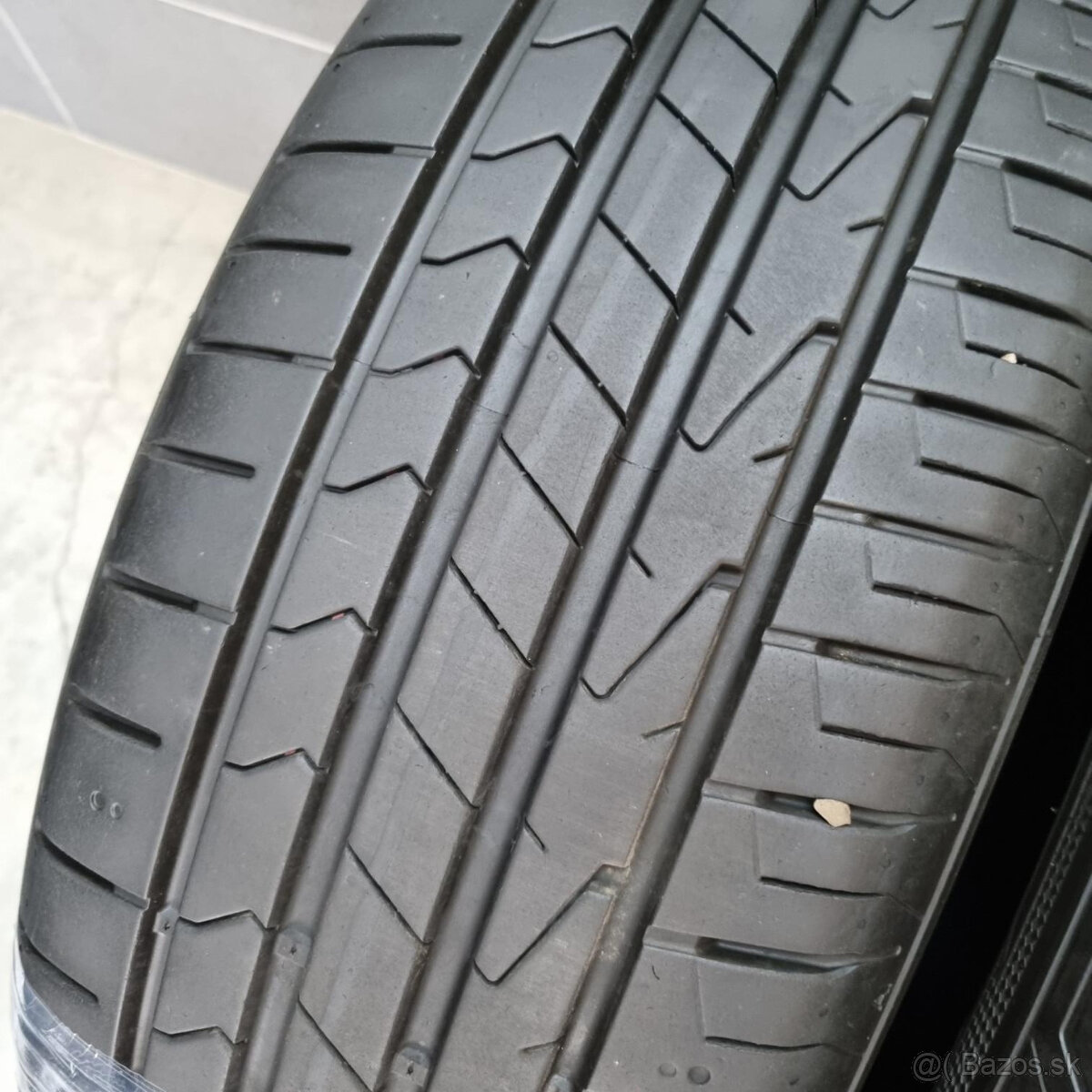 Letné pneumatiky 215/65 R17 HANKOOK DOT5023 - 2