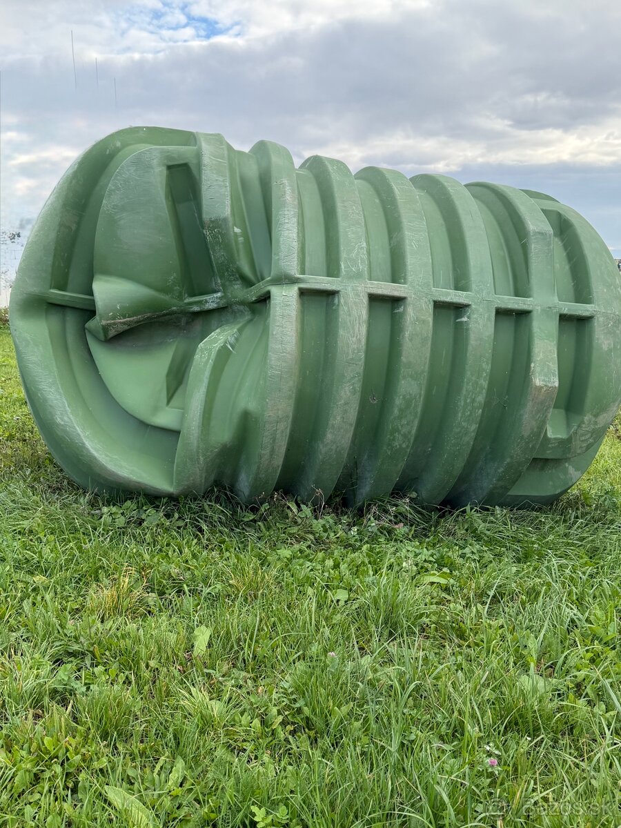 Plastova zumpa 12000l roto - 2