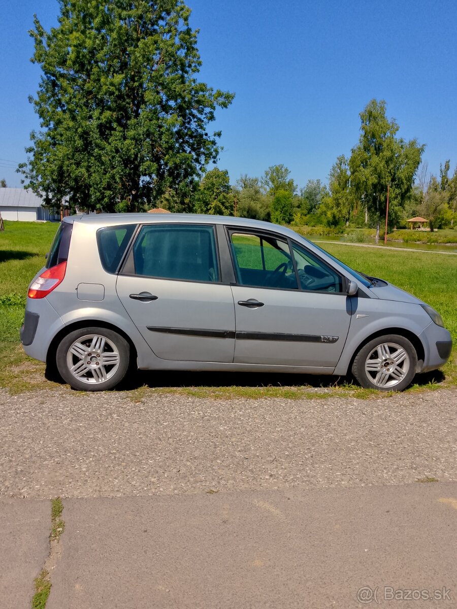 Renault Scénic - 2