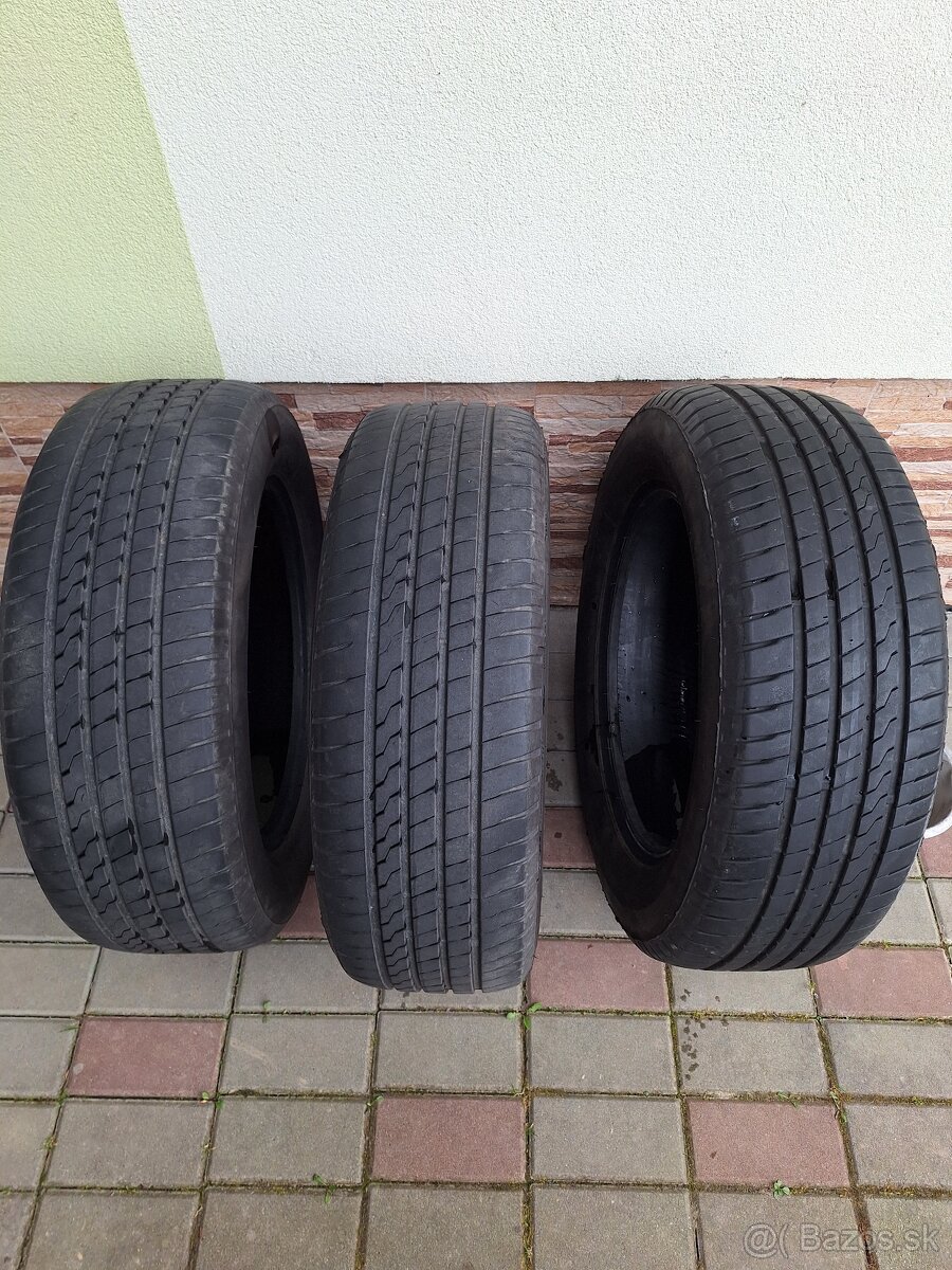 Predam letne pneumatiky 225/60/r17 - 2