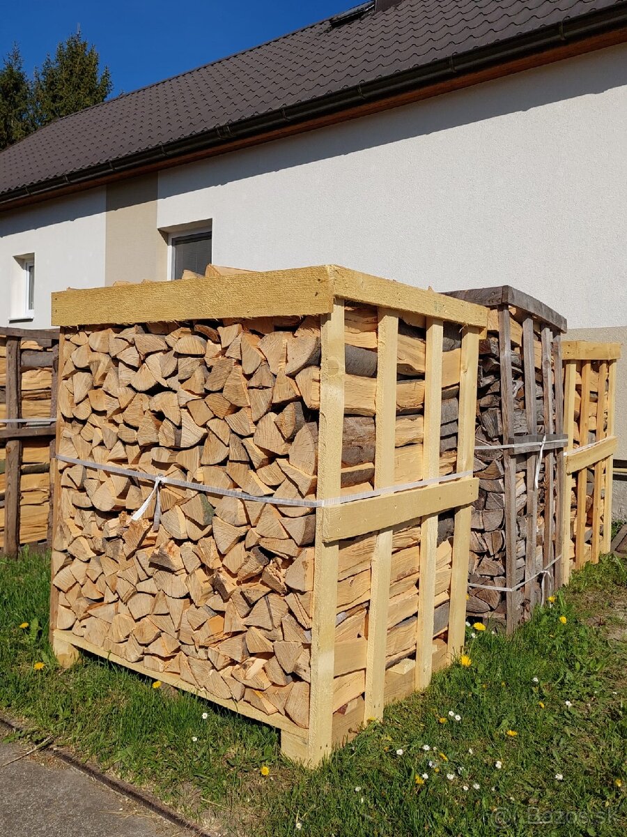 Štiepané bukové drevo - 2