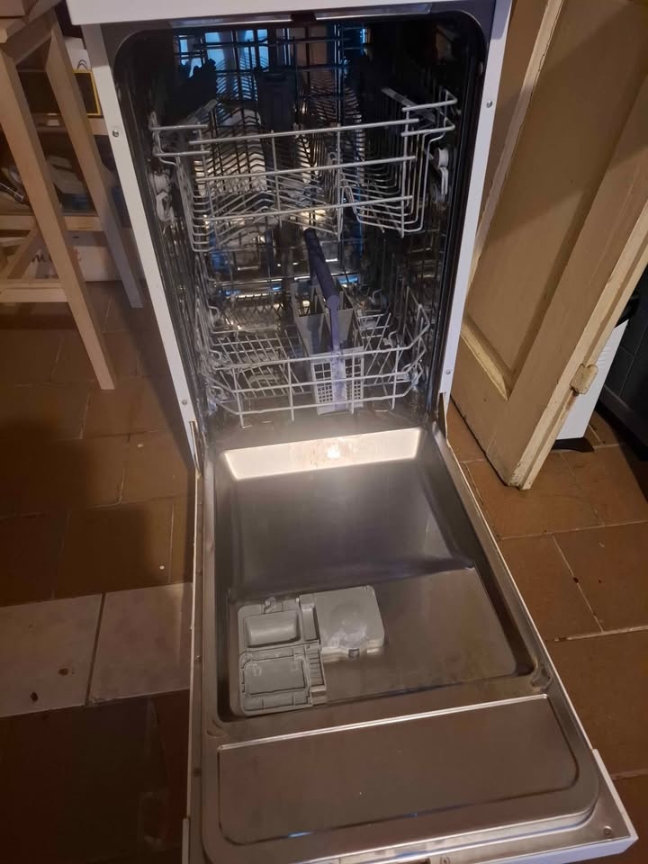 Umývačka riadu Beko - 2