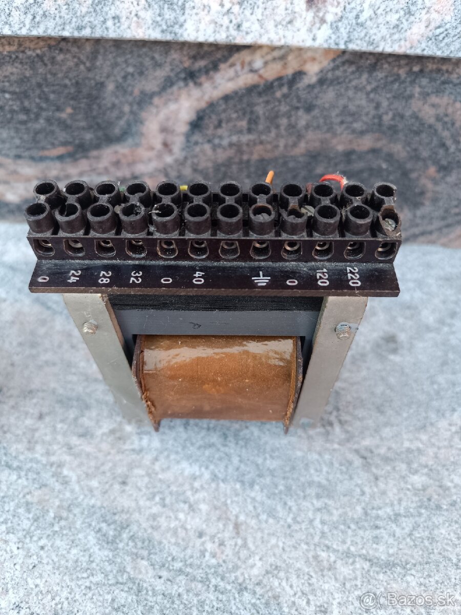 Transformátor 220/120 V – výstupy 24 / 28 / 32 / 40 V - 2