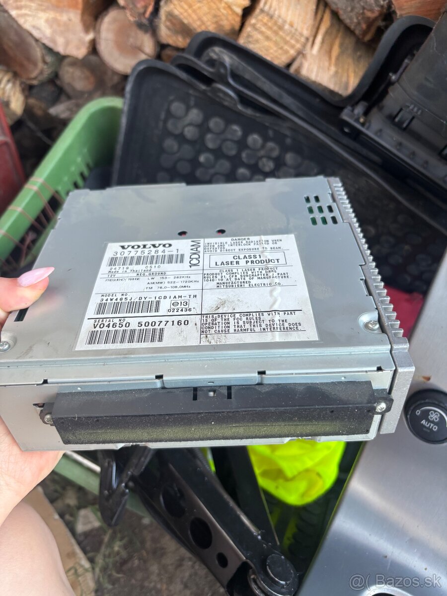 ND Volvo v50 rádio - 2