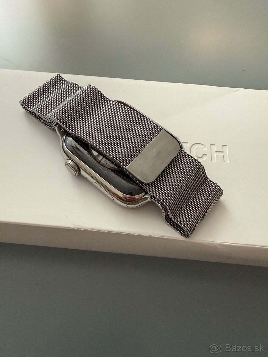 Apple Watch 9 Cellular Stainless Steel - 2