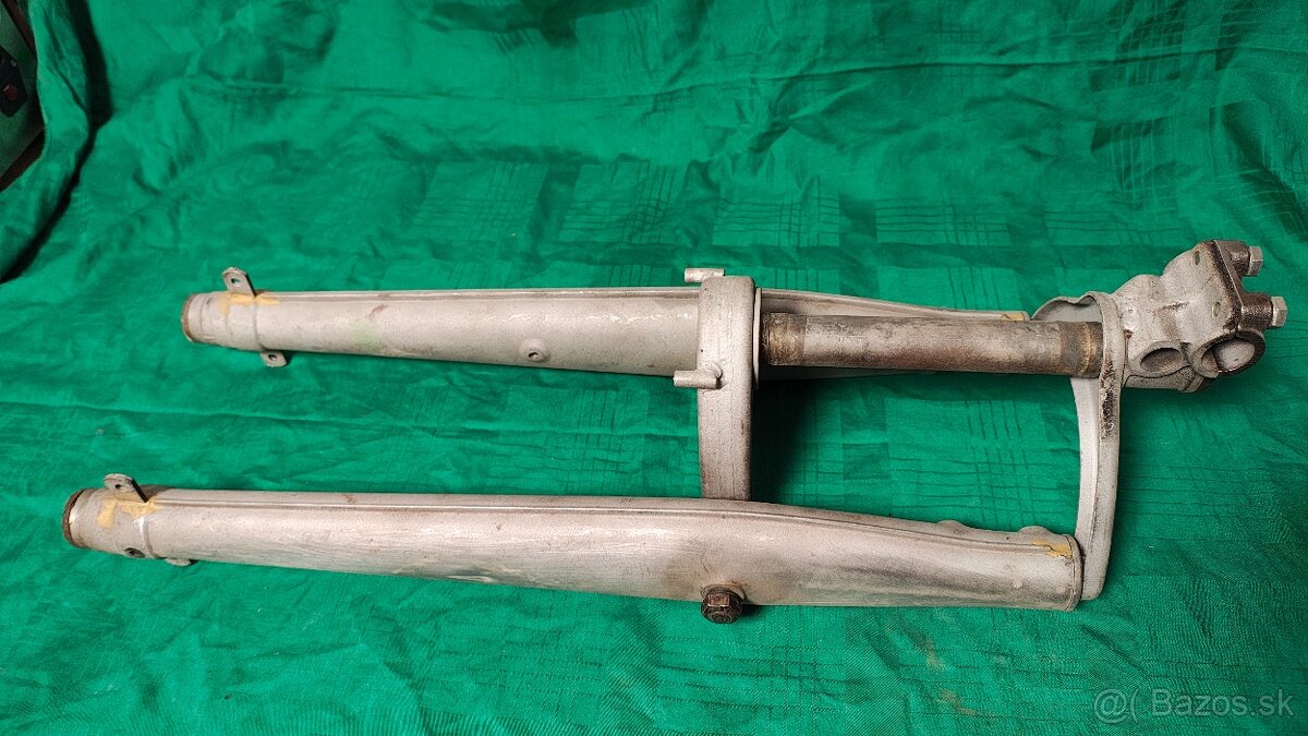 ČZ 125 B/T predná vidlica - 2