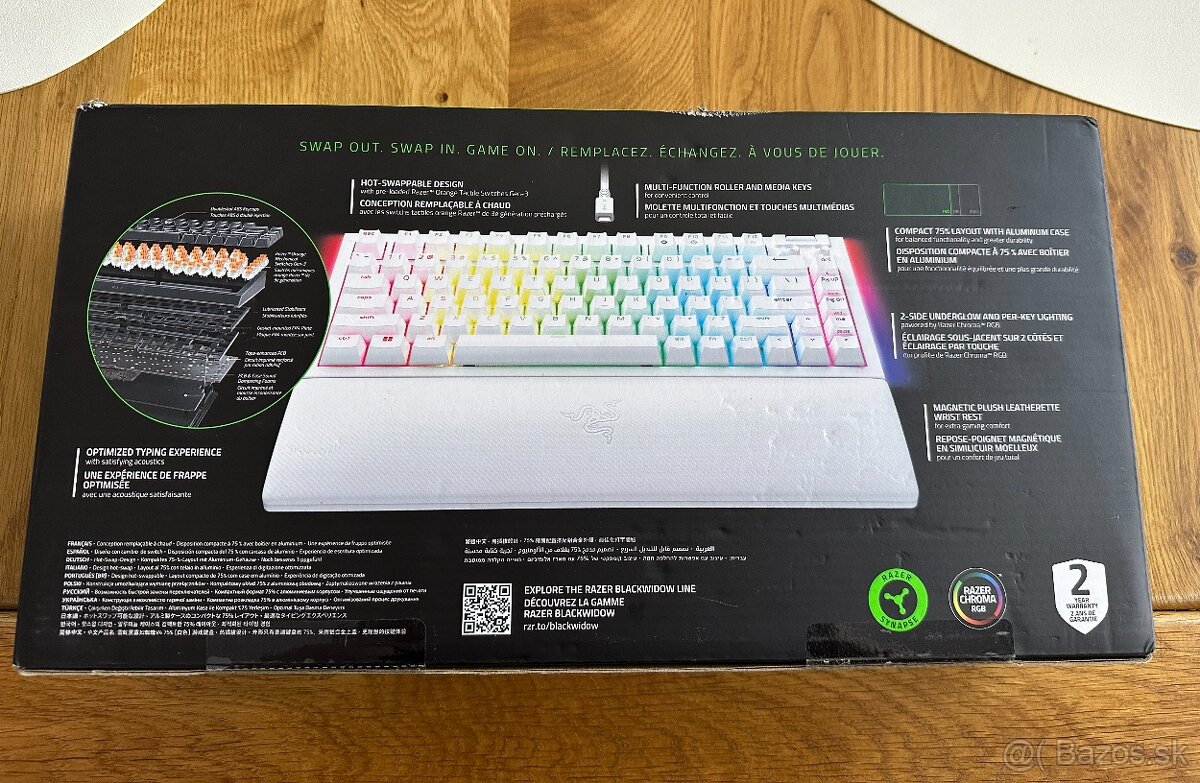 Razer BlackWidow V4 75% – White Edition (Orange Switches) - 2
