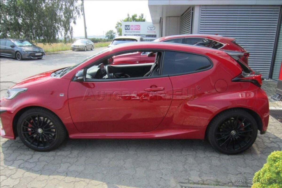 Predam Toyota GR Yaris 1.6 Turbo GR Dynamic Sport coupe - 2