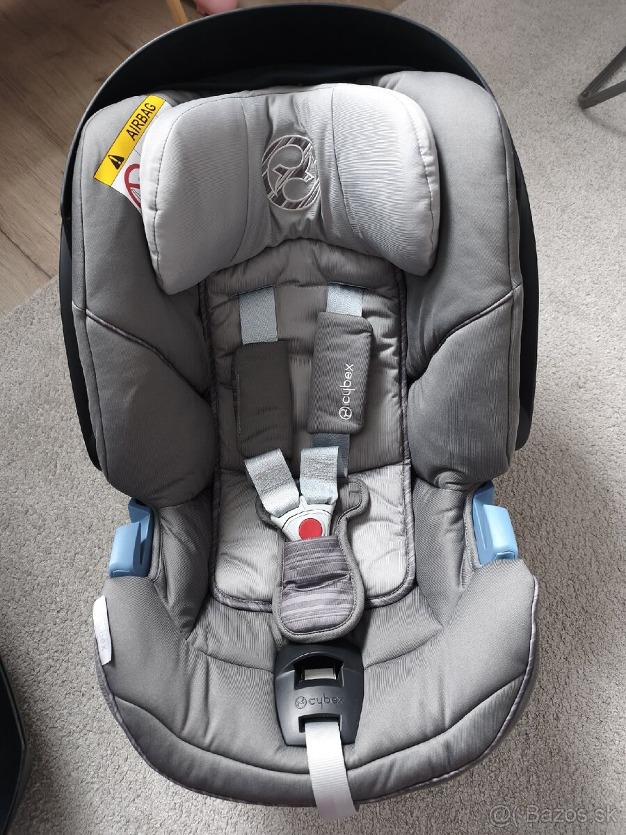 Cybex Aton 5 + základňa Cybex Aton Base 2-Fix – 70 €
- 2