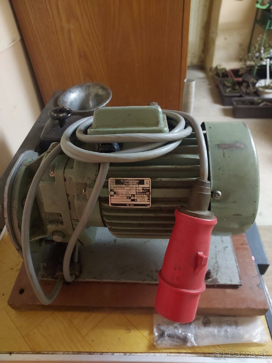 mlynček na mäso - 2