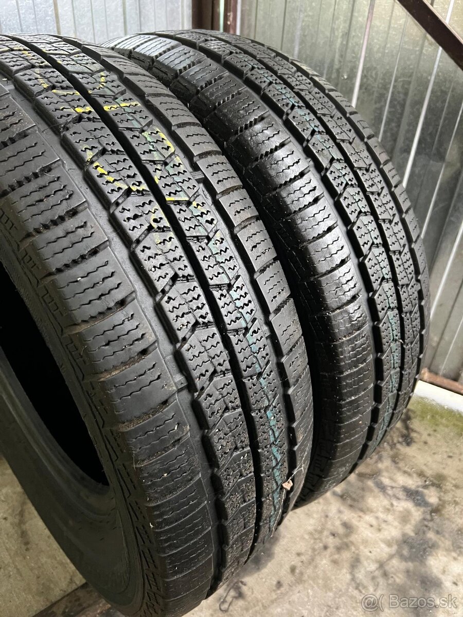 Zimne pneumatiky Nexen 215/70R15C - 2