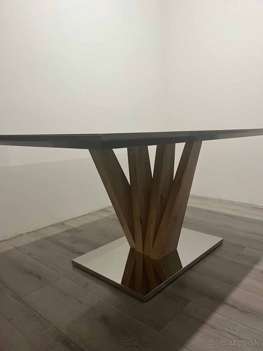 Jedálenský stôl - 2